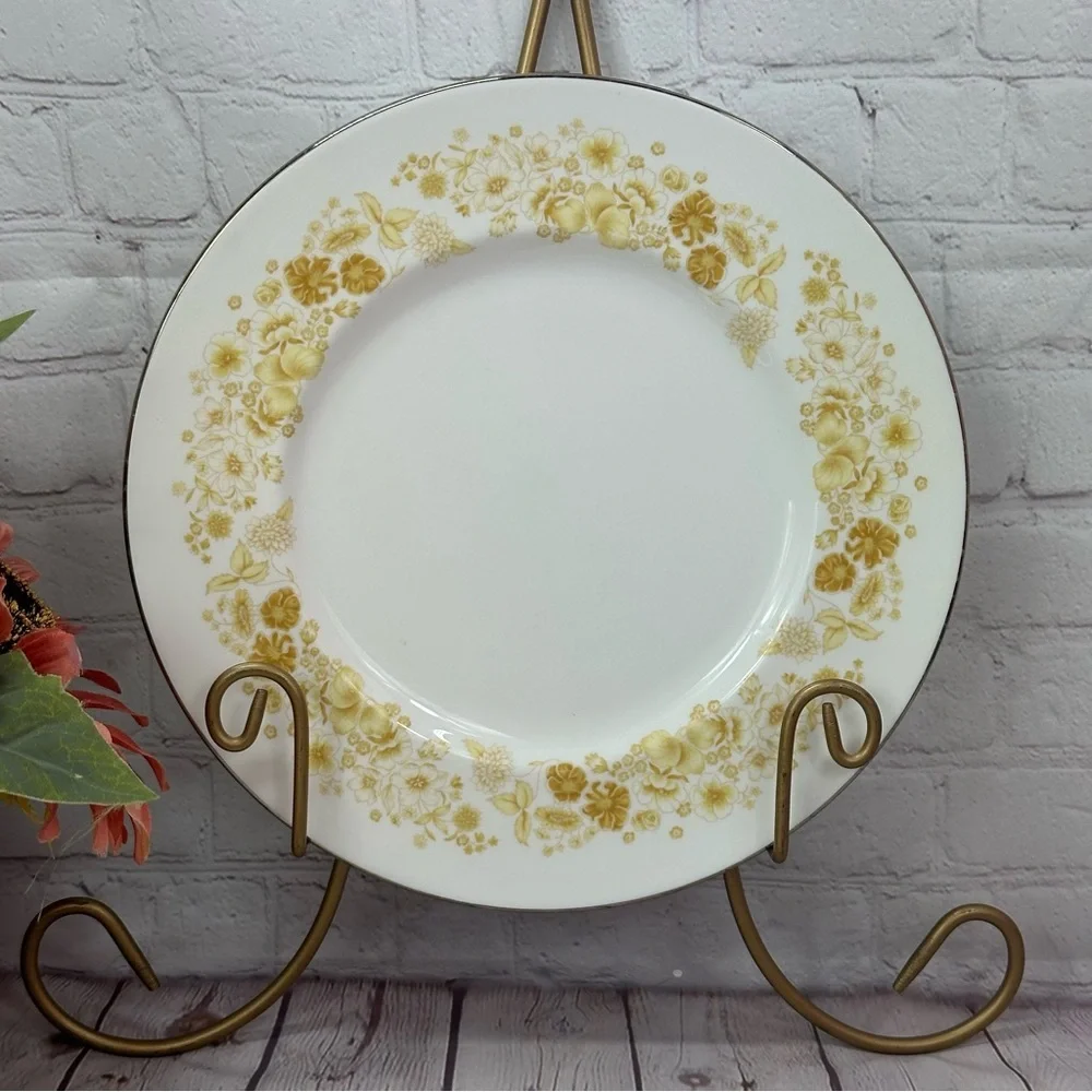 vtg 60s 70s Mimosa by Wedgwood Yellow Floral Rim, Platinum Trim Dinner Plate 2pc